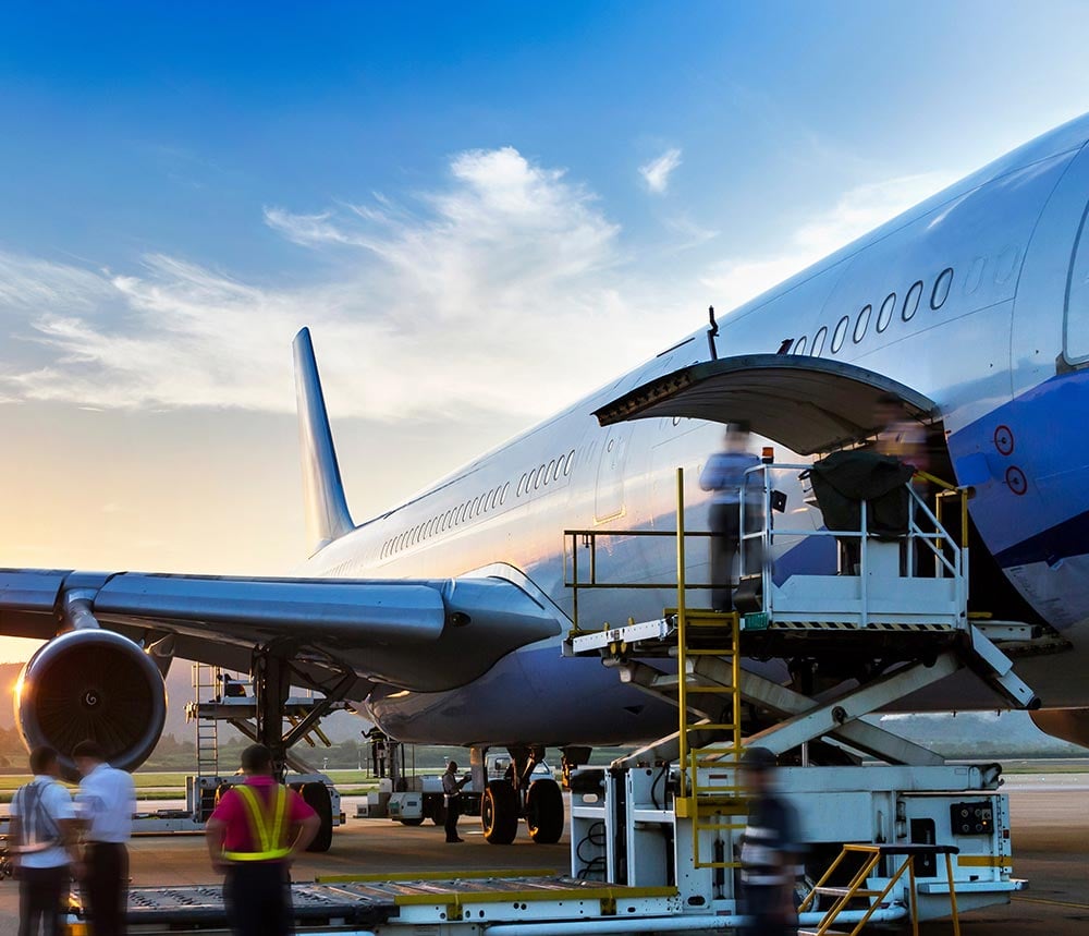 Workers-loading-cargo-plane